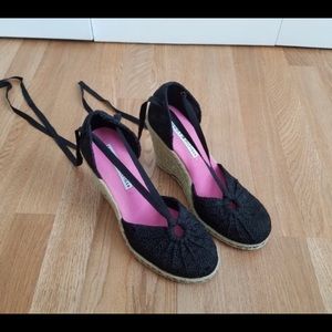 Tommy Hilfiger lace wedges-black